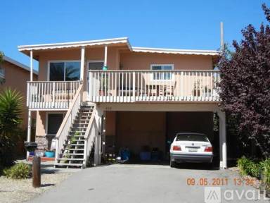 Main picture of 528 Laverne Ave