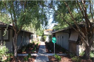 Main picture of 13625 SE Stark St