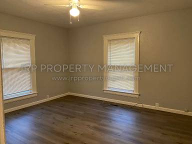 Main picture of 1106 W Michigan Ave