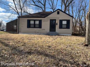 Main picture of 8000 Busiek Ave