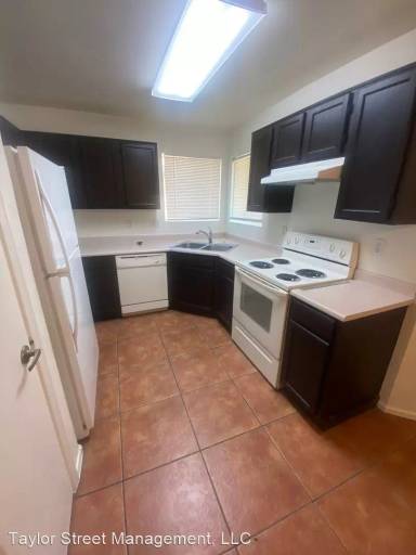 Main picture of 10204 N 88th Dr