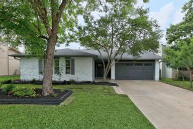 Main picture of 11204 Slippery Elm Trl