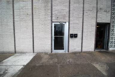 Main picture of 2501 N Charles St
