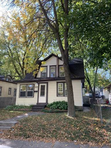 Main picture of 3545 Penn Ave N