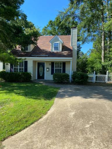 Main picture of 208 Standifer Ave