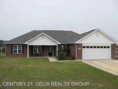 Main picture of 105 Deer Brook Dr