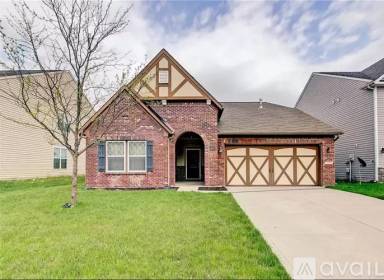 Main picture of 1990 Lakecrest Dr