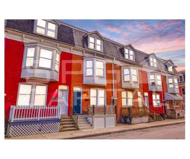 Main picture of 104 W Jackson St