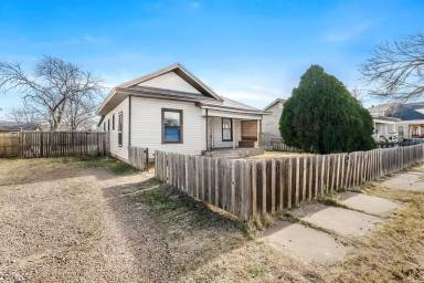 Main picture of 809 S Virginia St