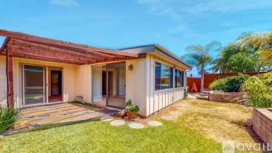 Main picture of 3012 Larkin Pl