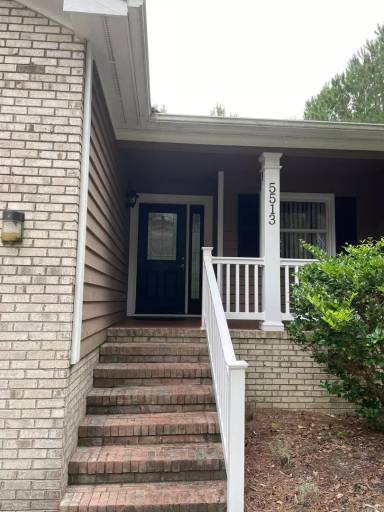 Main picture of 5513 Gondolier Dr
