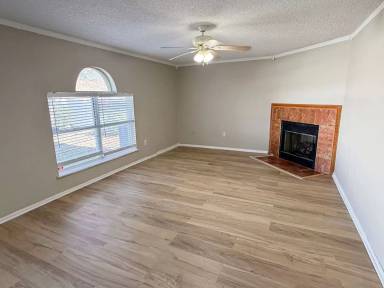 Main picture of 7321 Fox Grove Rd