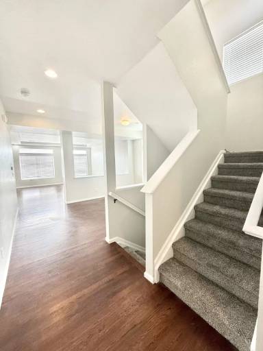Main picture of 3403 Yellowwood Ln