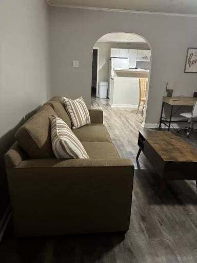 Main picture of 4418 N Cypress Ave