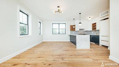 Main picture of 728 Fulton St