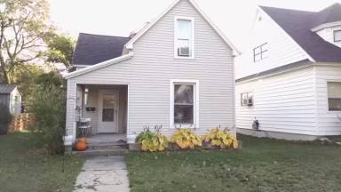 Main picture of 114 E Twelfth St