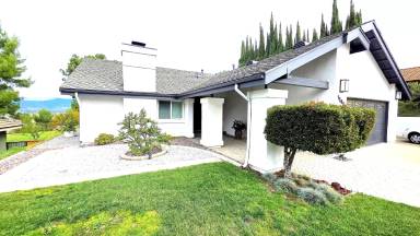 Main picture of 1546 Avenida Entrada