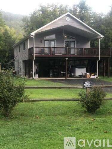 Main picture of 48 Farms Riverview Rd