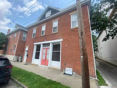 Main picture of 694 Kerr St