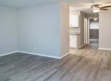 Main picture of 2600 Trollie Ln