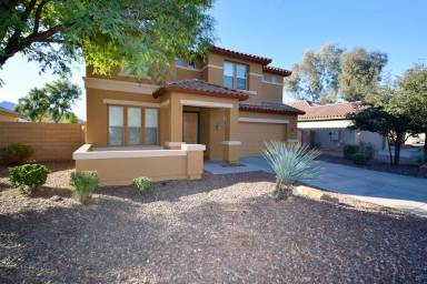 Main picture of 2909 E Country Shadows St