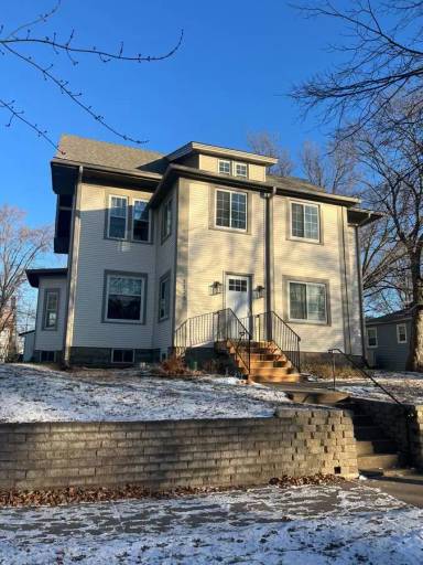 Main picture of 1125 Orange Ave E