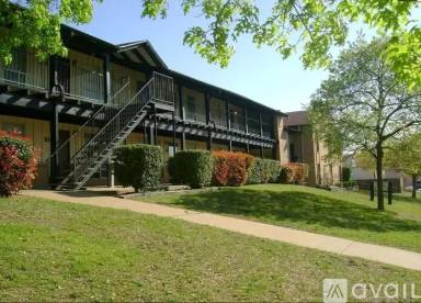 Main picture of 3613 Dexter Ave