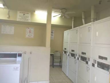 Main picture of 405 SW 13th Pl