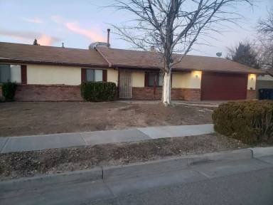 Main picture of 5009 Sooner Trl NW