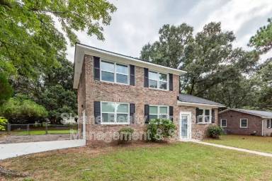 Main picture of 717 Waterloo St