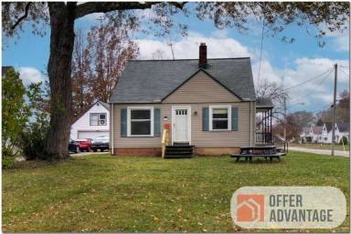 Main picture of 700 E 250th St