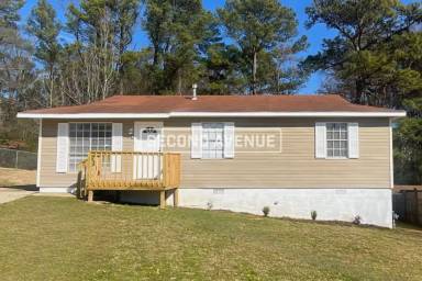 Main picture of 1739 Huntington Dr
