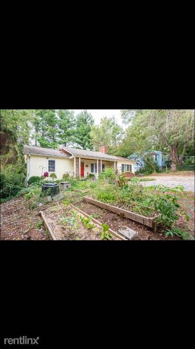 Main picture of 200 Aurora Dr