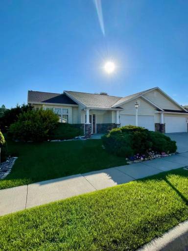 Main picture of 1910 Sunny Springs Dr