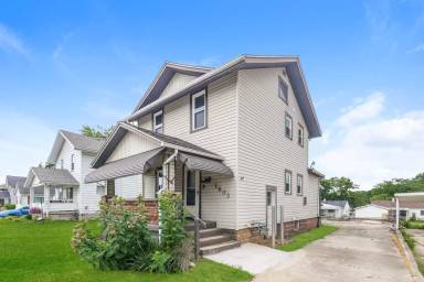 Main picture of 1605 S Yellow Springs St