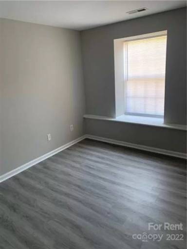 Main picture of 1630 Arlyn Cir