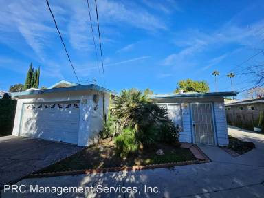 Main picture of 17338 Los Alimos St