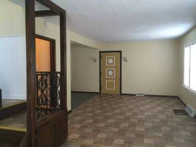 Main picture of 633-661 Dawson St