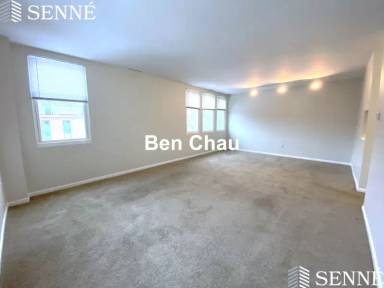 Main picture of 218 Thorndike St
