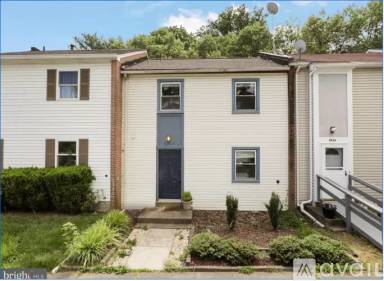 Main picture of 5546 Hollins Ln