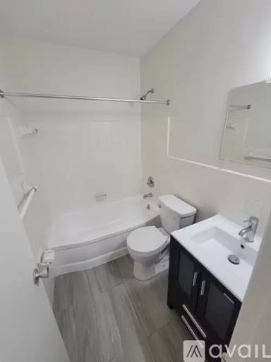 Main picture of 1821 N 17th Ct