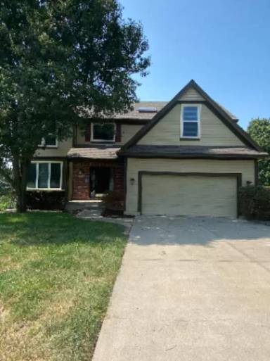 Main picture of 208 SE Battery Dr