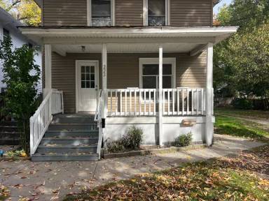 Main picture of 222 Smith Ave