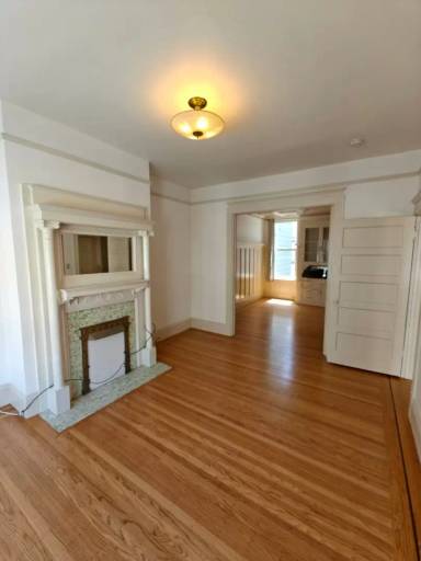 Main picture of 985 Jackson St
