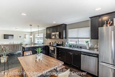 Main picture of 5831 E 33rd Ave