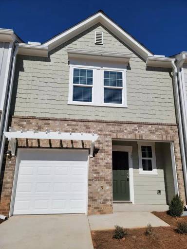 Main picture of 100-84 Swindon Dr