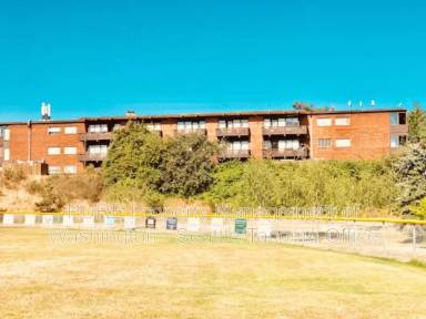 Main picture of 6609 SW Admiral Way