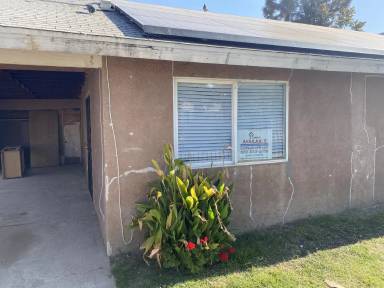 Main picture of 1020 Owens St