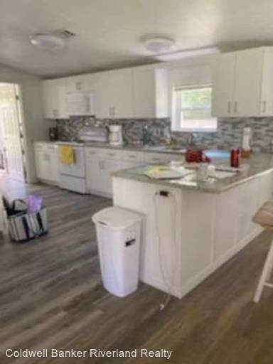 Main picture of 3605 SW 154th Ave