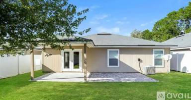 Main picture of 96096 Out Creek Way